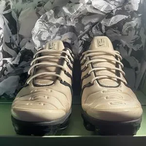 Nike | Shoes | Nike Air Vapormax Plus Light Orewood Brown  display picture 2